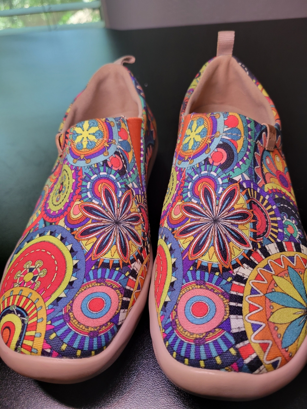 UIN Women's Slip On Shoes Womens Size 6 - Picture 2 of 7